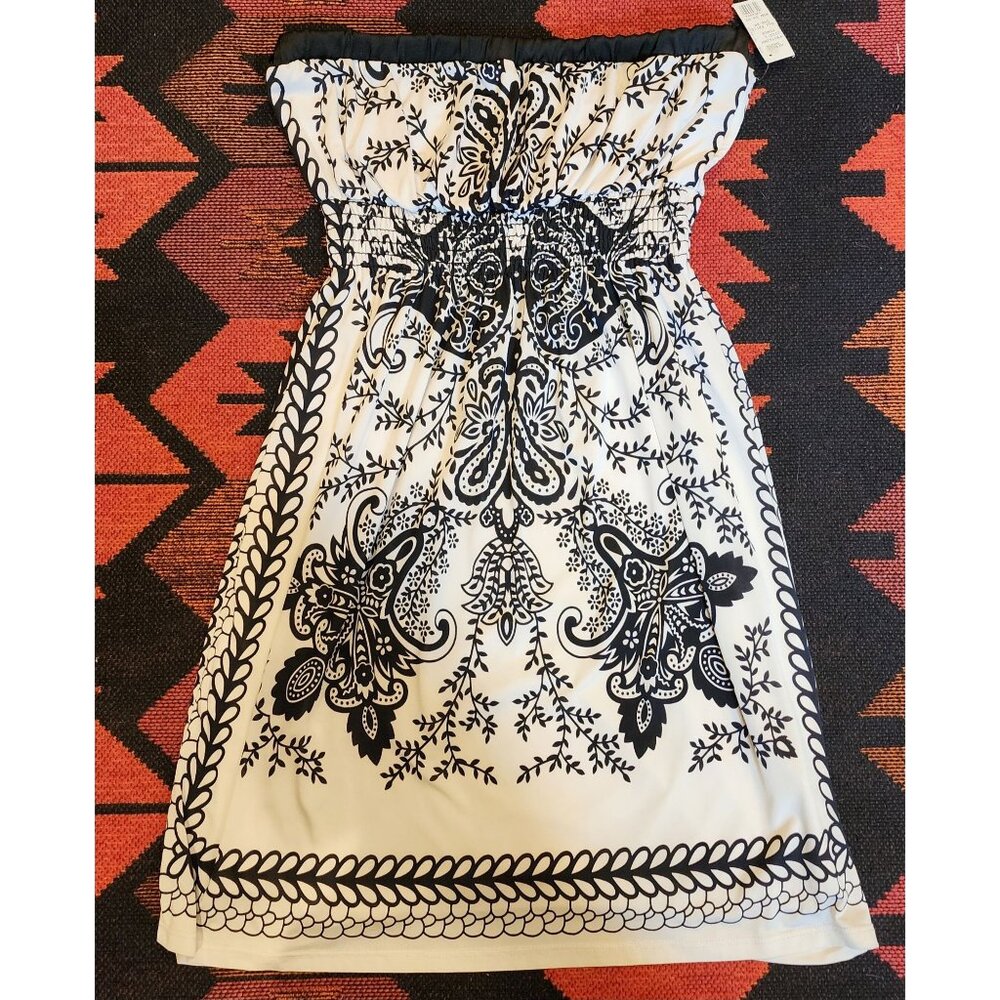 Strapless Black & White Paisley Print Dress With Elastic Waist. Size Large